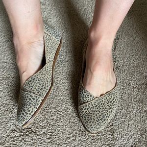 Toms flats Julie almond toe